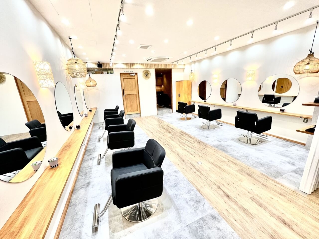 agu-hair-islandの店舗内の写真